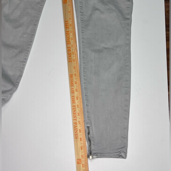 J Brand Women’s Cropped Zip light gray denim jeans - size 29 - Picture 6 of 10
